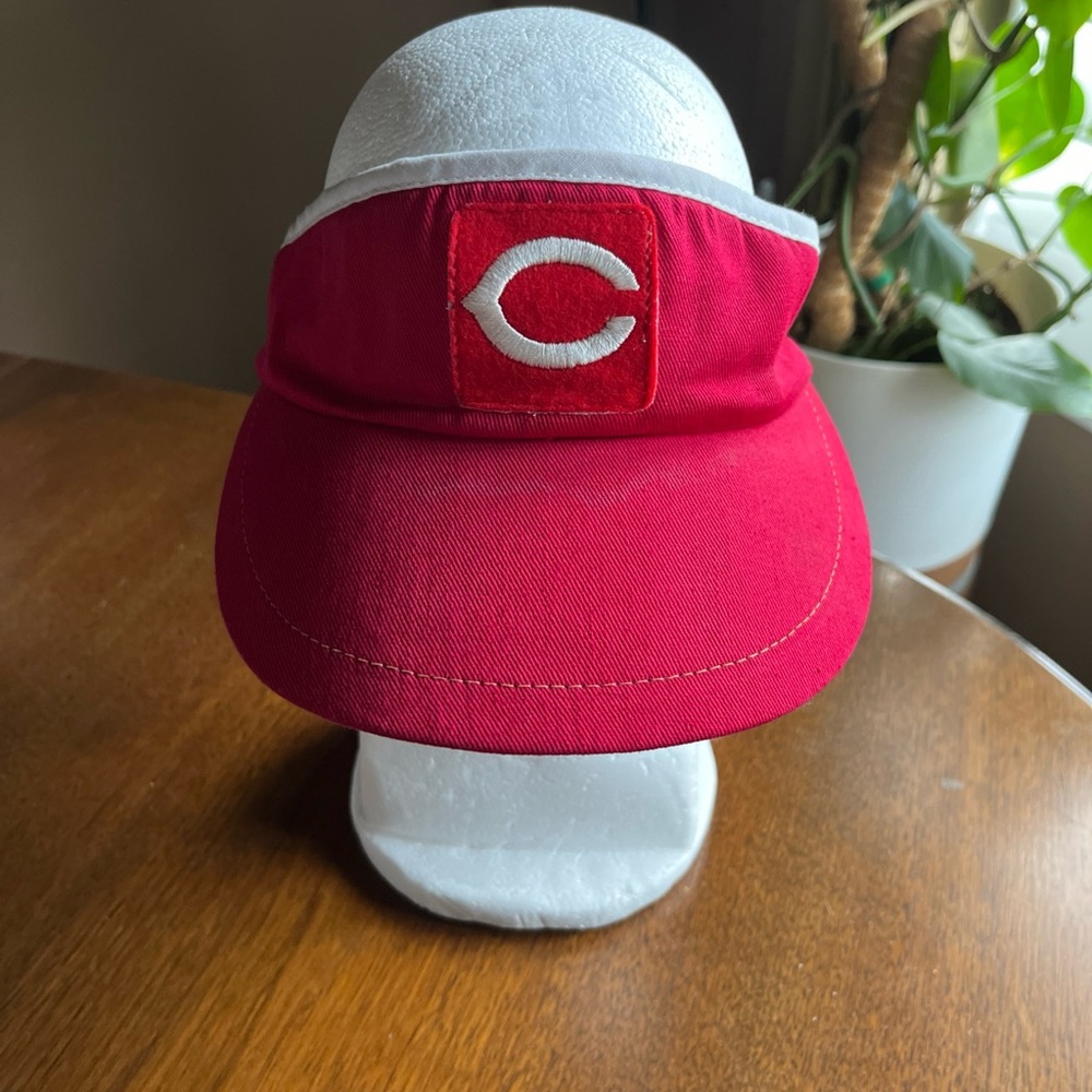 Cincinnati Reds Hat Visor Strap Back Mens One Size Red MLB Baseball Vintage
